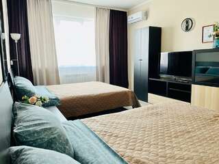 Гостевой дом Резидент Новосибирск Номер с 2 кроватями размера «king-size»-3