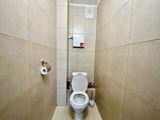 Гостевой дом Резидент Новосибирск Семейный номер с балконом-10