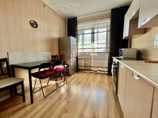 Гостевой дом Резидент Новосибирск Номер Делюкс с 2 кроватями размера «queen-size»-10